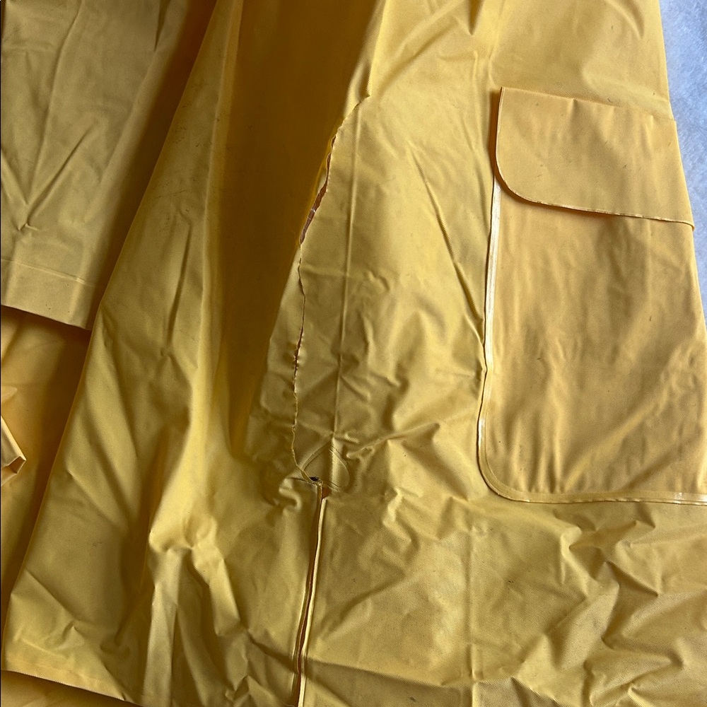 Classic Yellow Hooded Rain Jacket - Picture 3 of 4